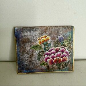 NEW Jane Yoo Leather Vintage Floral Women's Wallet 4.5”x4”